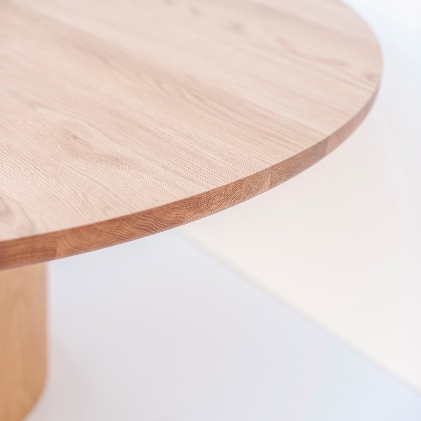 Bolly Table